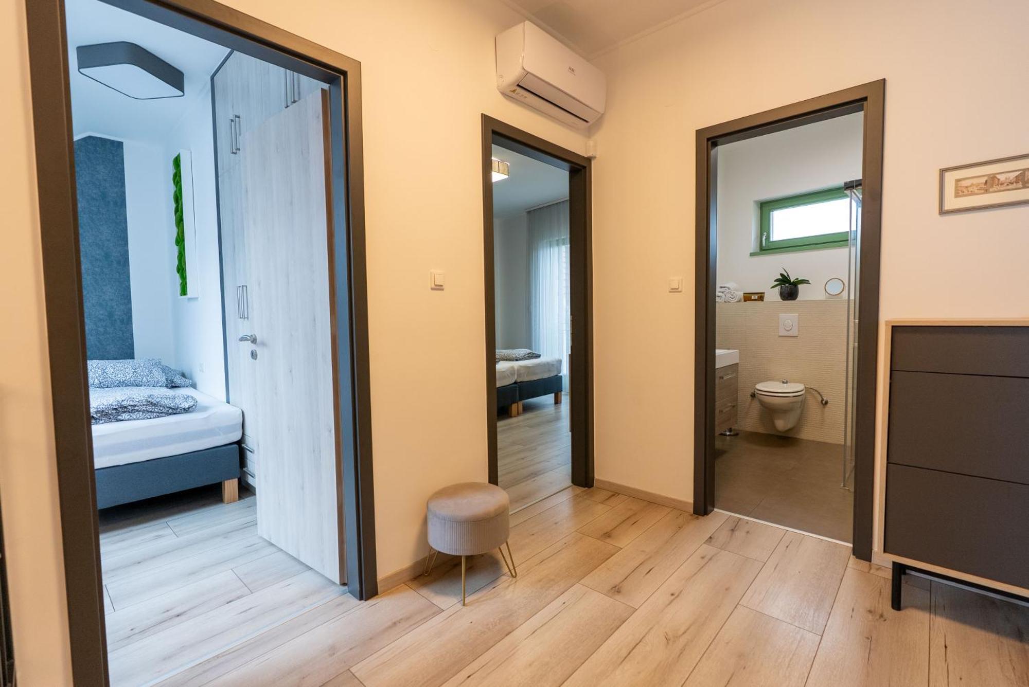 Jokai Apartman Dunafoldvar Εξωτερικό φωτογραφία