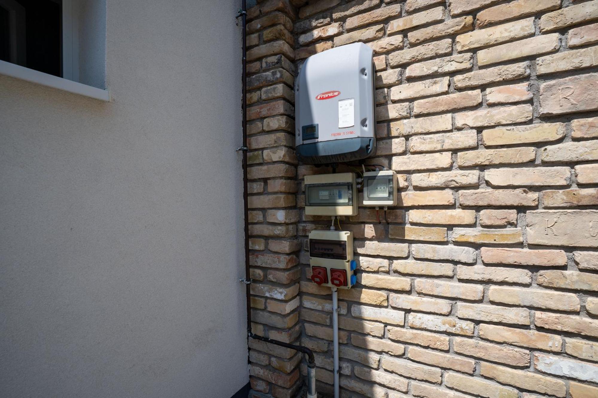 Jokai Apartman Dunafoldvar Εξωτερικό φωτογραφία